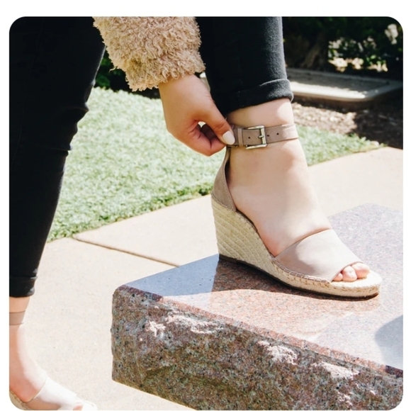 Vince Camuto Tan Espadrille Wedge Sandal - Picture 3 of 6